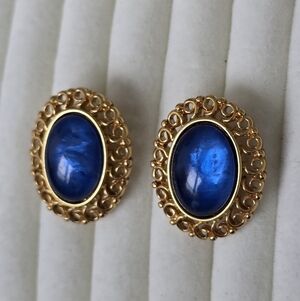 Vintage Trifari Blue Cabochon Earrings Gold Tone Filigree Oval Clip On | 60s 70s